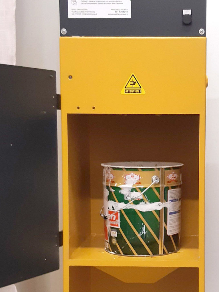 falcor schiaccia fusti e barattoli